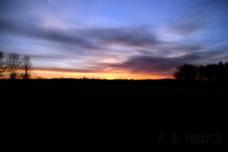 dawn.jpg - Dawn over a New England field...
